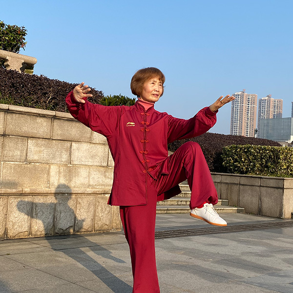 市一星级教练员 鲁春香