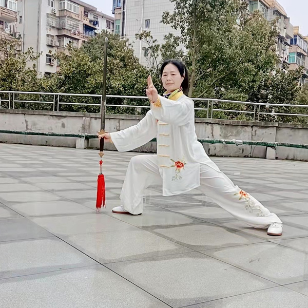 市一星级教练员 卢燕华