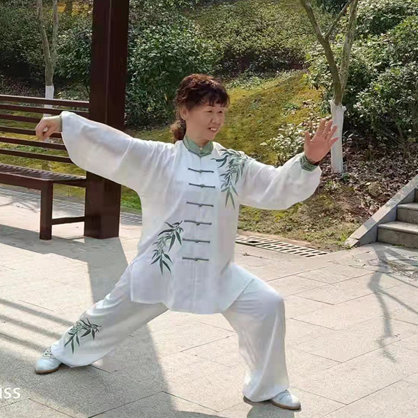 市一星级教练员 向春香